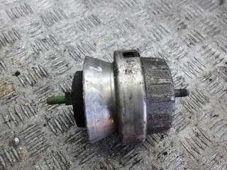 подушка крепления двигателя Audi A6 C5 [рестайлинг] 2005, 2.4 л., бензин, АКПП, седан, 4F0199379K