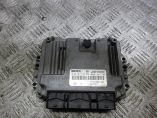 блок управления двигателем Renault Trafic 2 поколение 2004, 1.9 л., дизель, МКПП, микроавтобус, 0281011529, 8200051608