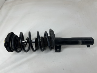 стойка передняя правая Volkswagen Passat B7 2013, 1.8 л., TFSI, CDAA, бензин, серебро, передний привод, правый руль, 3C0413031AT