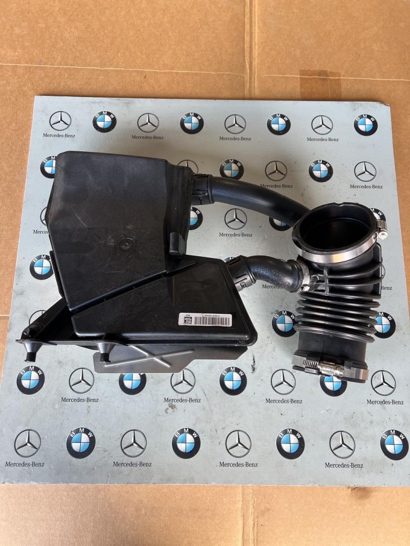 корпус воздушного фильтра BMW 2022, 3.0 л., B58B30C, бензин, АКПП, c36, купе, полный привод, 8678922, 8607950 - фото №1
