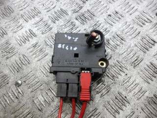 плюсовой провод аккумулятора Mercedes-Benz S-Класс W220 2001, 3.2 л., бензин, АКПП, седан, 0005401950