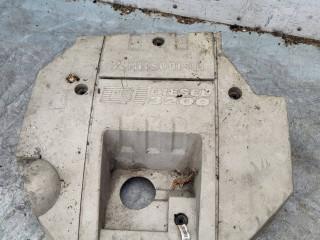 декоративная крышка двигателя Mitsubishi Pajero 3 поколение 2001, 3.2 л., дизель