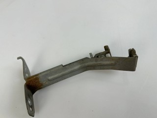 Крепление бампера переднего Mercedes-Benz CLS-Класс C218 [рестайлинг] 2016, 3.0 л., OM 642.852, дизель, АКПП, белый 799, седан, задний привод, правый руль, A2045241440