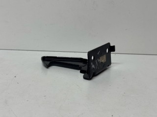 захватный крюк капота Jeep Wrangler 4 поколение 2020, 629AS