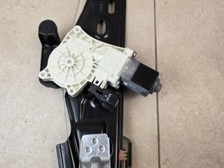 стеклоподъемник электрический задний левый Land Rover Range Rover Evoque L551 2020, 2.0 л., бензин, АКПП, белый, внедорожник 5 дв., полный привод, правый руль, K8D227001