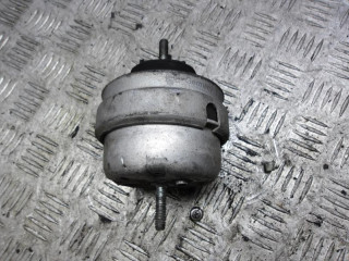 подушка крепления двигателя Audi A6 4F/C6 2007, 2.7 л., дизель, АКПП, универсал, 4F0199382D