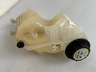 бачок расширительный Land Rover Range Rover Sport 2 поколение [рестайлинг] 2020, 3.0 л., 306DT, дизель, АКПП, rhodium silver (1ac), внедорожник 5 дв., полный привод, правый руль, LR034654, CPLA8A080AA