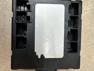 модуль управления двери Maserati Levante 1 поколение 2017, 3.0 л., бензин, АКПП, белый, внедорожник 5 дв., полный привод, 670104186