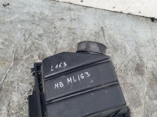 корпус воздушного фильтра Mercedes-Benz M-Класс W163 2001, 4.0 л., дизель, АКПП, черный, внедорожник 5 дв.