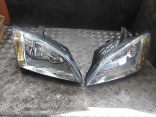 фара Ford Focus 1 поколение [рестайлинг] 2005, 1.6 л., бензин, АКПП, универсал