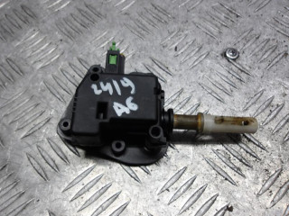 активатор замка багажника Audi A6 C5 [рестайлинг] 2003, 2.5 л., дизель, МКПП, универсал, 8E9827833