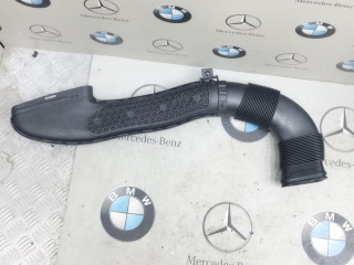 патрубок воздушного фильтра Mercedes-Benz C-Класс W205 [рестайлинг] 2020, 2.0 л., бензин, кабриолет, задний привод, A2640900400