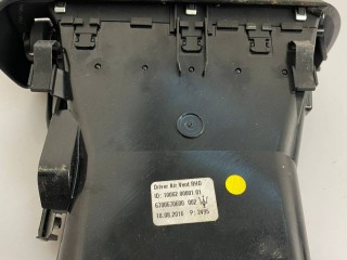 дефлектор обдува салона Maserati Levante 1 поколение 2017, 3.0 л., A630HP, дизель, АКПП, blue, внедорожник 5 дв., полный привод, правый руль, 670067060