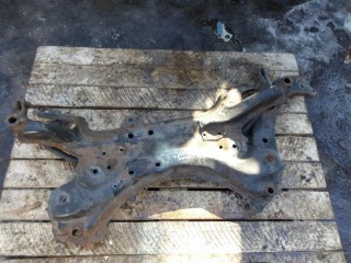 балка подвески передняя (подрамник) Toyota Auris 1 поколение 2009, 1.6 л., бензин, МКПП, хетчбэк 5 дв.