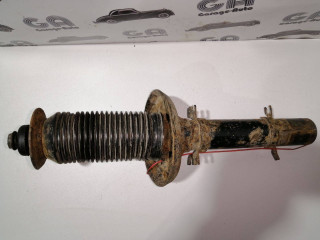 амортизатор передний правый Volkswagen Golf 4 поколение 2002, 1.9 л., дизель, хетчбэк 5 дв.