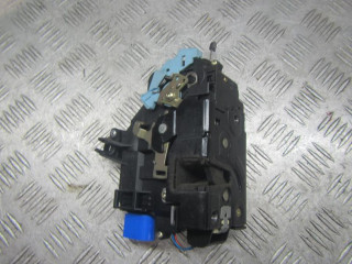 замок двери передней правой Volkswagen Touran 1 поколение 2005, 2.0 л., дизель, АКПП, минивэн, 3D1837016