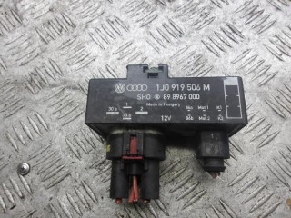 блок управления вентилятором (реле) Volkswagen Golf 3 поколение 1999, 1J0919506M