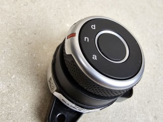 кнопка переключения режимов подвески Alfa Romeo 2017, 2.0 л., бензин, АКПП, серый, полный привод, 156129254