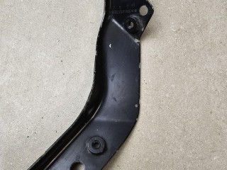 Крепление бампера переднего Mercedes-Benz C AMG W204 2009, 6.3 л., бензин, АКПП, серый, седан, задний привод, A2046200285