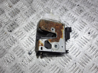 замок двери передней правой Audi A4 B5 1999, 2.5 л., дизель, МКПП, универсал, 8D1837016