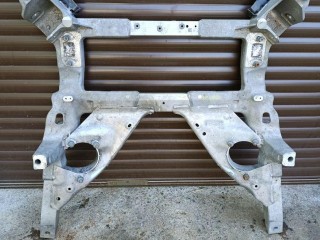 балка подвески передняя (подрамник) Alfa Romeo Stelvio 1 поколение 2018, 00505505910