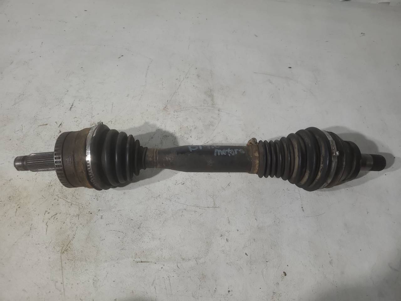 полуось передняя левая (приводной вал, ШРУС) Land Rover Range Rover 3 поколение 2003, 3.0 л., TDi, дизель, АКПП, синий, внедорожник 5 дв., полный привод - фото №1