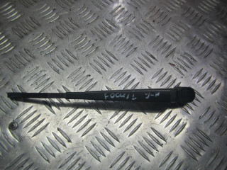 щеткодержатель (поводок стеклоочистителя, дворник) Ford Focus 1 поколение [рестайлинг] 2002, 1.6 л., бензин, МКПП, универсал, XS41N17406AA