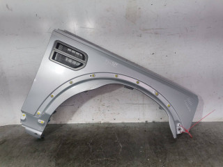 крыло переднее правое Land Rover Discovery 3 поколение 2006, 2.7 л., 276DT, дизель, 6МКПП, внедорожник 5 дв.