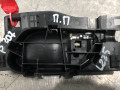 ручка внутренняя передняя правая Peugeot 207 1 поколение 2008, 1.6 л., дизель, 5МКПП, серебро, универсал - фото №2