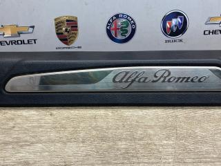 накладка на порог Alfa Romeo 2018, 2.0 л., бензин, правый руль, 156107575