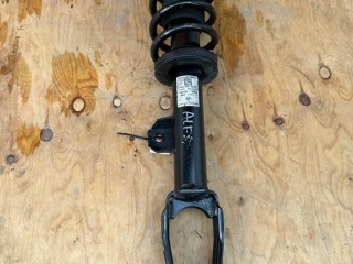 стойка передняя левая Alfa Romeo Stelvio 1 поколение 2018, 2.1 л., дизель, АКПП, 50557501