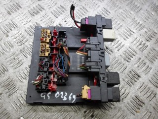 блок комфорта Volkswagen Golf 4 поколение 2005, 1.6 л., бензин, МКПП, хетчбэк 5 дв., 3C0937049E