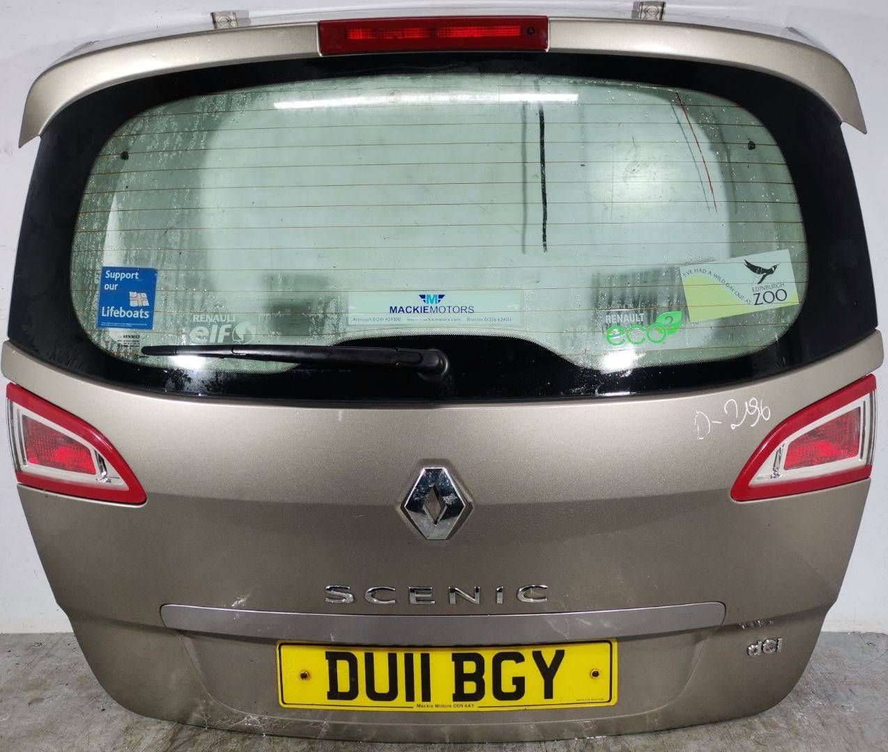 крышка багажника (дверь 3-5) Renault Scenic 3 поколение 2011, 1.5 л., K9K 836, дизель, 6МКПП, минивэн - фото №1