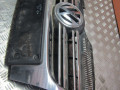 решетка радиатора Volkswagen Golf 5 поколение 2008, 1.9 л., дизель, МКПП, универсал, 1K5853651, 1K5853653 - фото №3