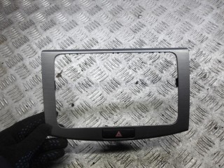 рамка под магнитолу Volkswagen Passat B7 2014, 2.0 л., дизель, АКПП, универсал, 3AA858069H