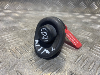 замок багажника Renault Twingo 1 поколение [2-й рестайлинг] 2001, 1.2 л., хетчбэк 5 дв.