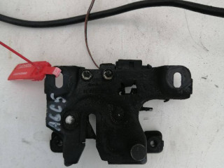 замок капота Audi A6 4B/C5 1999, 2.4 л., бензин, МКПП, универсал