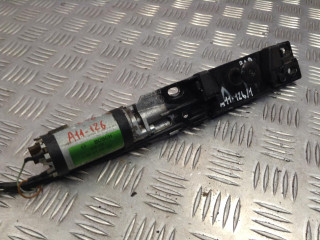 активатор замка багажника BMW 7 серия E38 1998, 2.8 л., M52 B28 (286S1), бензин, АКПП, седан, 8352202