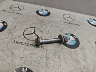 болт развальный Mercedes-Benz GLB-Класс 1 поколение 2022, бензин, задний привод