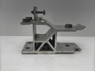 кронштейн радиатора BMW X5 G05 2021, 5111742163509