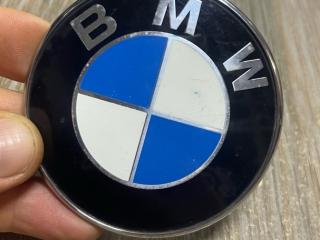 эмблема BMW 3 серия E90/E91/E92/E93 2007, 8219237
