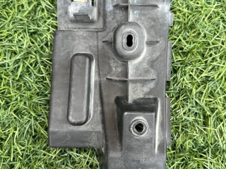 Крепление бампера заднего Maserati Quattroporte 6 поколение [рестайлинг] 2019, 3.0 л., бензин, АКПП, чёрный, седан, задний привод, 670003326