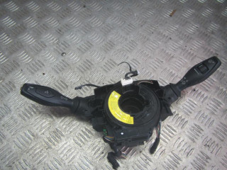 переключатель подрулевой (стрекоза) Ford Fiesta 6 поколение 2010, 1.3 л., бензин, МКПП, хетчбэк 5 дв., 8A6T13N064GE