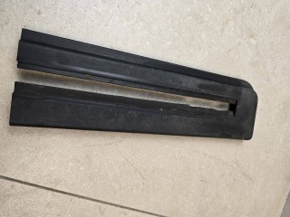 Пластик салазок сидений Infiniti QX60 L50 2014, 3.5 л., VQ35DE, бензин, АКПП, чёрный, внедорожник 5 дв., полный привод, 2482993