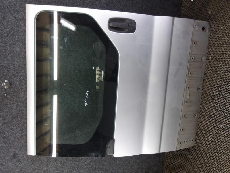 дверь сдвижная Renault Trafic 2 поколение 2004, 1.9 л., дизель, МКПП, микроавтобус - фото №1