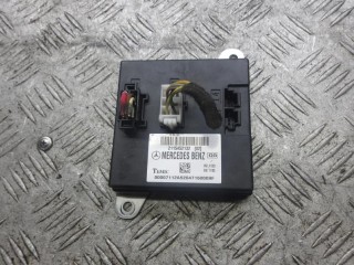 блок комфорта Mercedes-Benz E-Класс W211/S211 2003, 3.2 л., дизель, АКПП, универсал, 2115452132