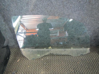 стекло двери передней правой Mitsubishi Colt 6 поколение (Z20/Z30) 2005, 1.3 л., бензин, МКПП, хетчбэк 5 дв.