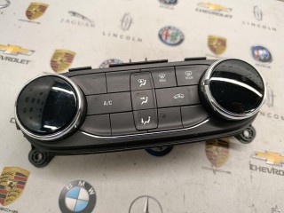 блок управления печки / климат-контроля Chevrolet TrailBlazer 3 поколение 2023, 1.2 л., бензин, 42854935