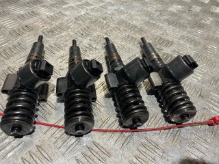 форсунка Audi A4 B7 2007, 2.0 л., BRE, дизель, 6МКПП, универсал, 03G130073G