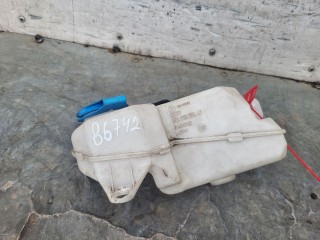 бачок омывателя Audi A4 B5 1998, 1.8 л., 5МКПП, серебро, седан, 8E0955453